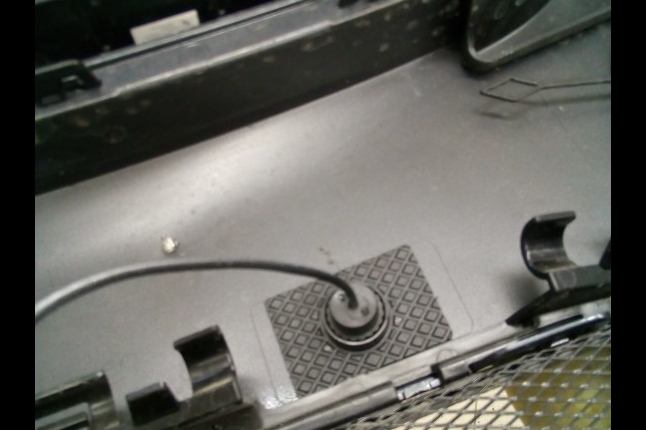 передний парктроник-датчик внутренней установки на бмв